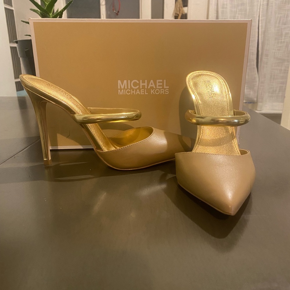 Michael Kors, Size 7, Camel Color - image 3